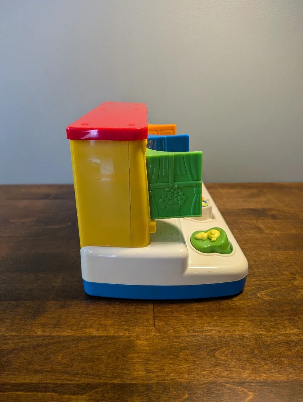 Fisher-Price vtg fisher